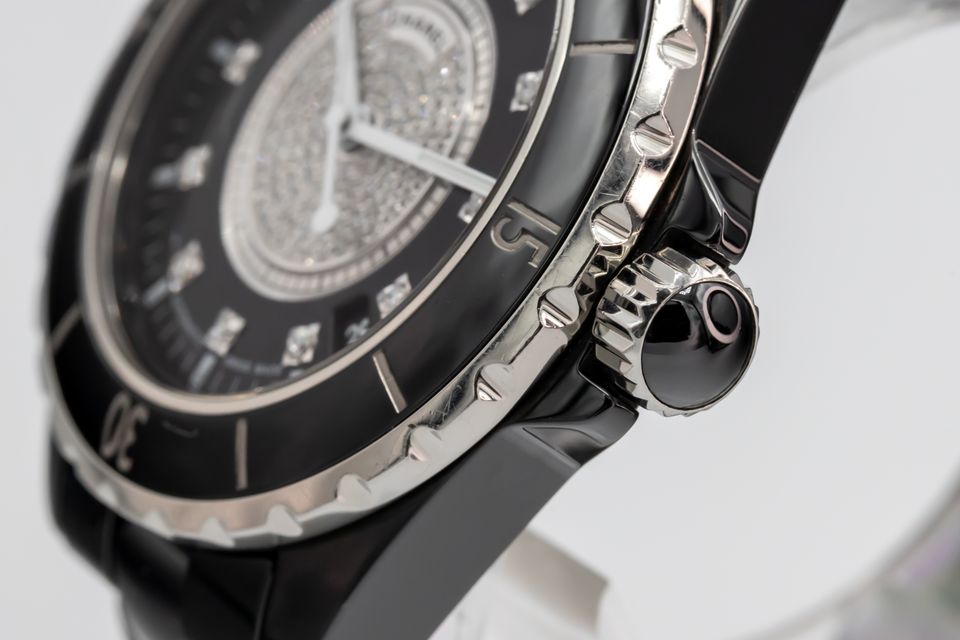 Chanel J12 H1757 Image 2